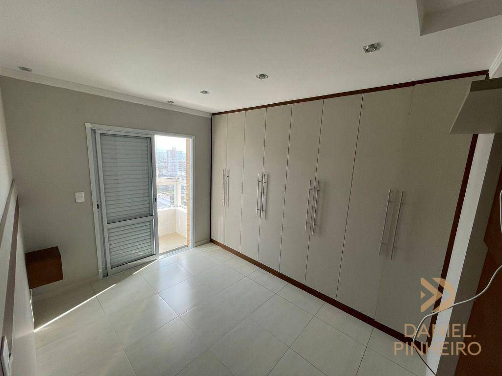 Apartamento à venda com 3 quartos, 126m² - Foto 13