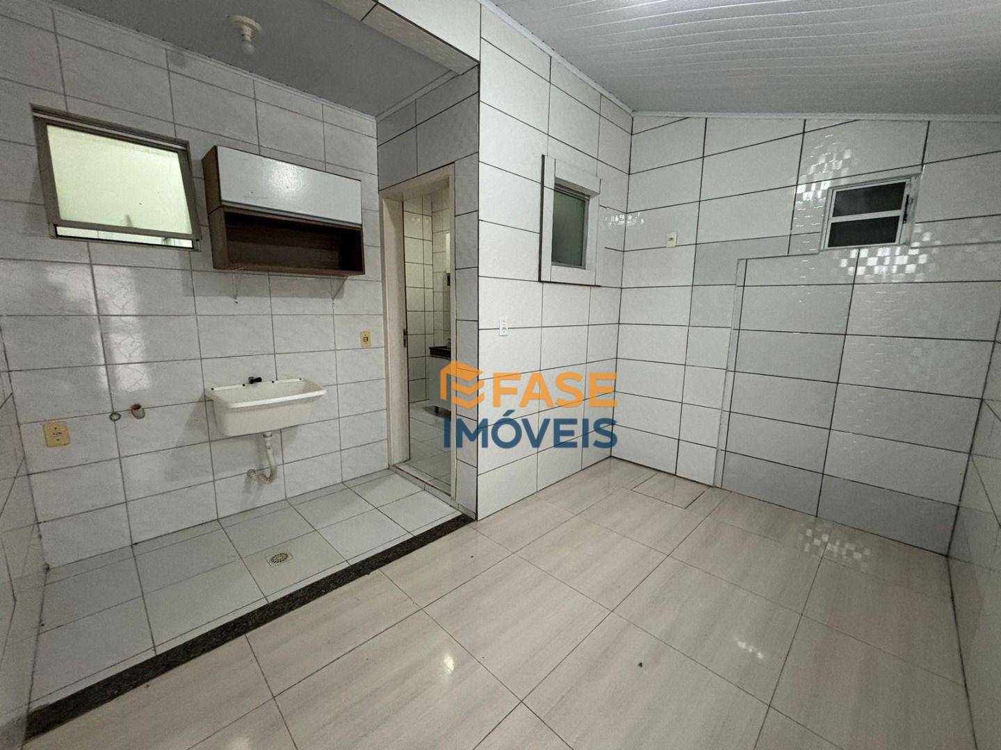 Casa à venda com 2 quartos, 55m² - Foto 12