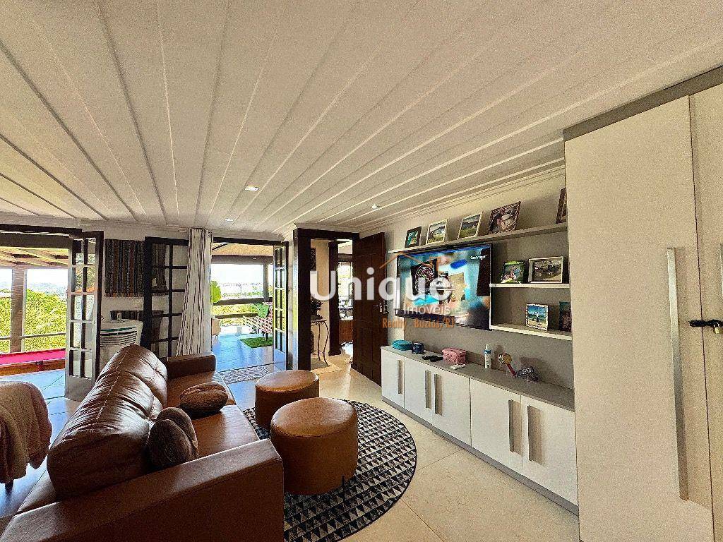 Casa à venda com 6 quartos, 400m² - Foto 31