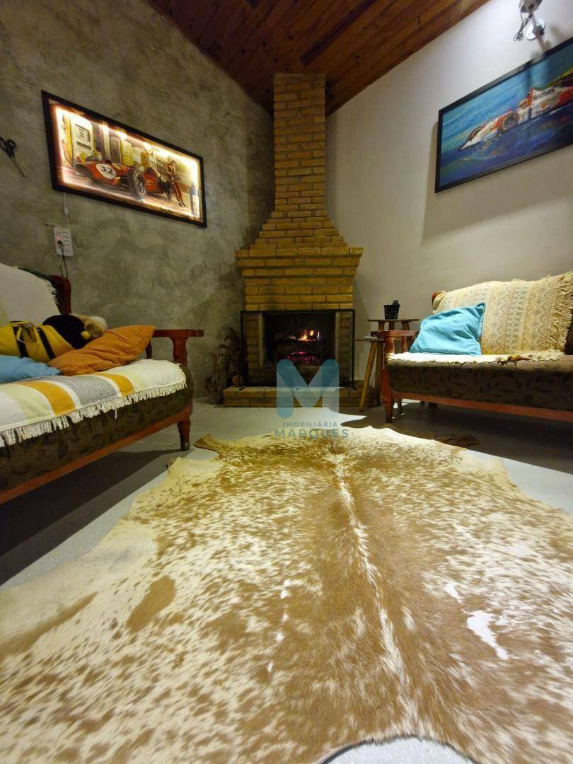 Chácara à venda com 3 quartos, 180m² - Foto 18
