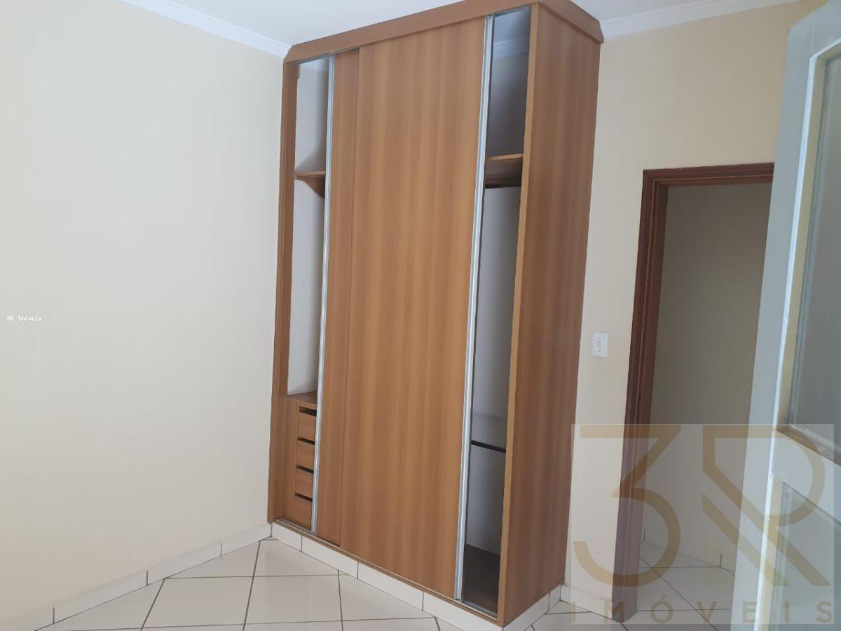 Casa à venda com 3 quartos, 149m² - Foto 7