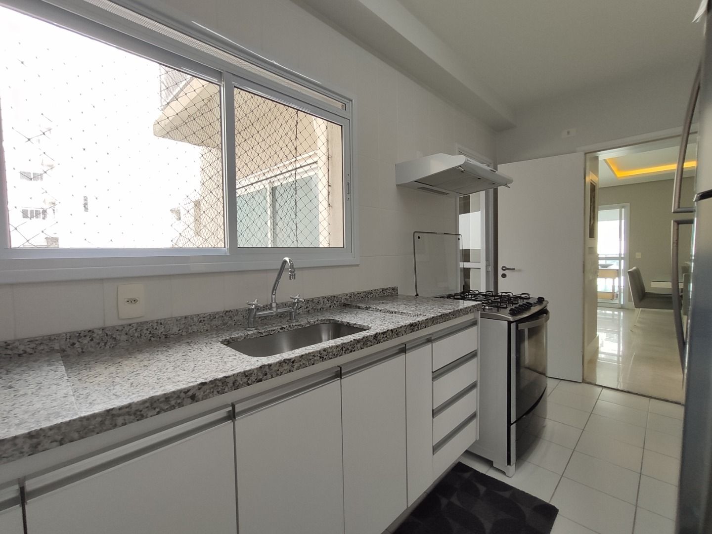 Apartamento à venda com 3 quartos, 134m² - Foto 28