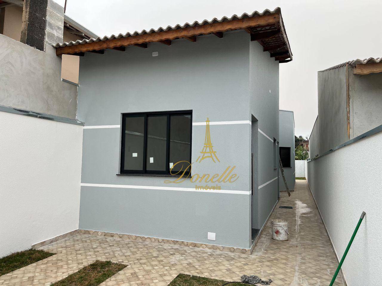 Casa à venda com 2 quartos, 78m² - Foto 2