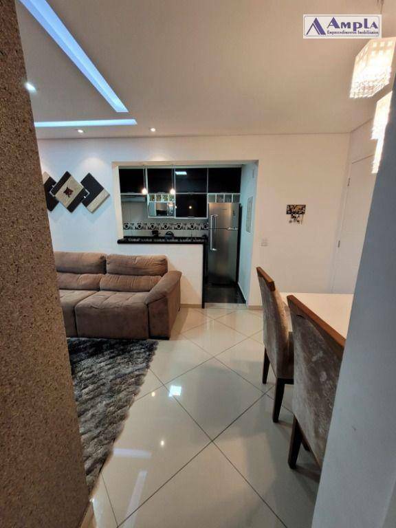 Apartamento à venda com 2 quartos, 63m² - Foto 8