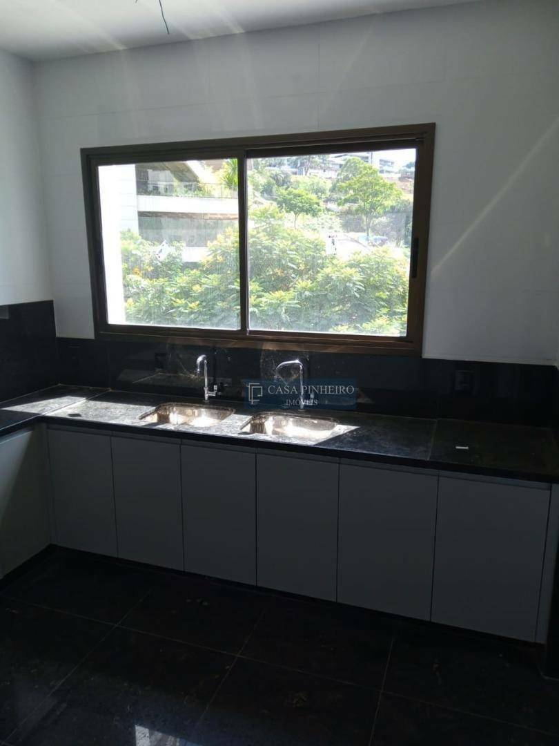 Apartamento à venda com 4 quartos, 180m² - Foto 5