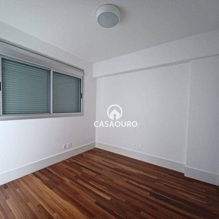 Apartamento à venda com 4 quartos, 217m² - Foto 16