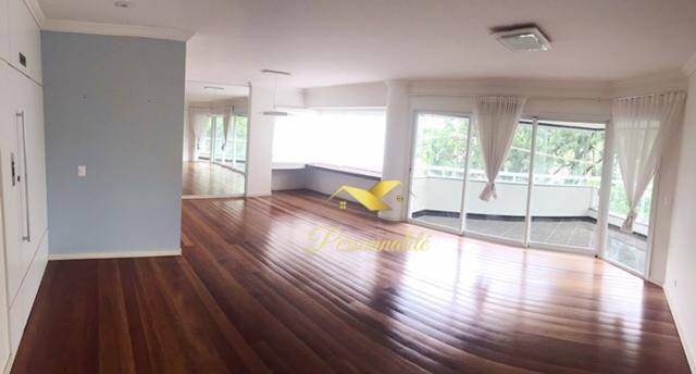 Apartamento à venda com 3 quartos, 256m² - Foto 11