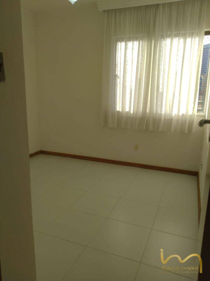 Apartamento à venda com 3 quartos, 90m² - Foto 13