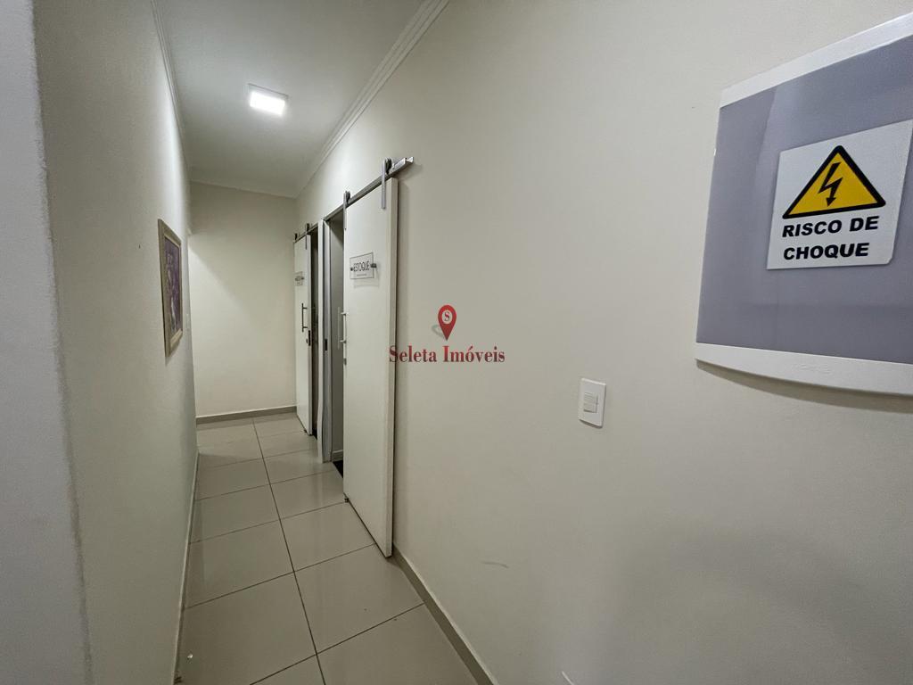 Conjunto Comercial-Sala à venda com 3 quartos, 670m² - Foto 8