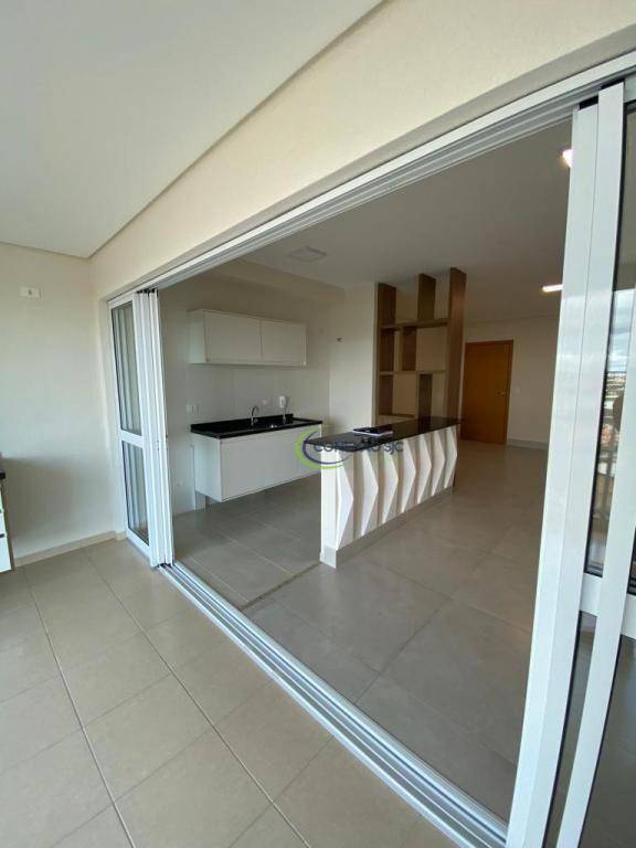 Apartamento à venda com 3 quartos, 97m² - Foto 11