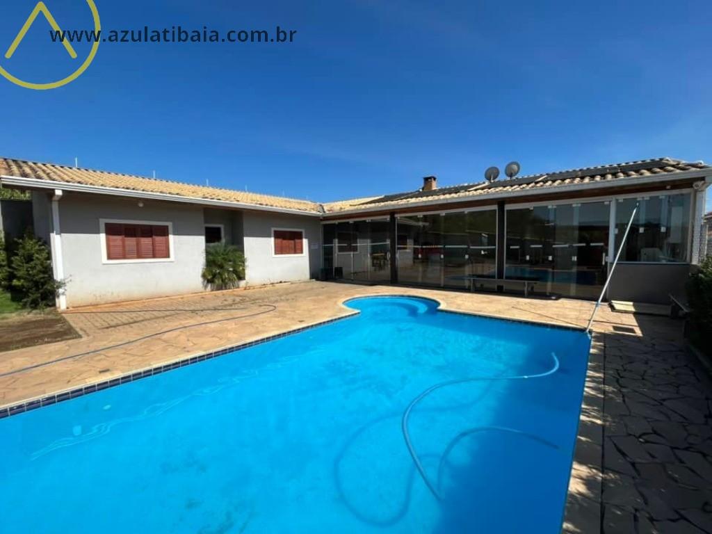 Casa à venda com 2 quartos, 180m² - Foto 1