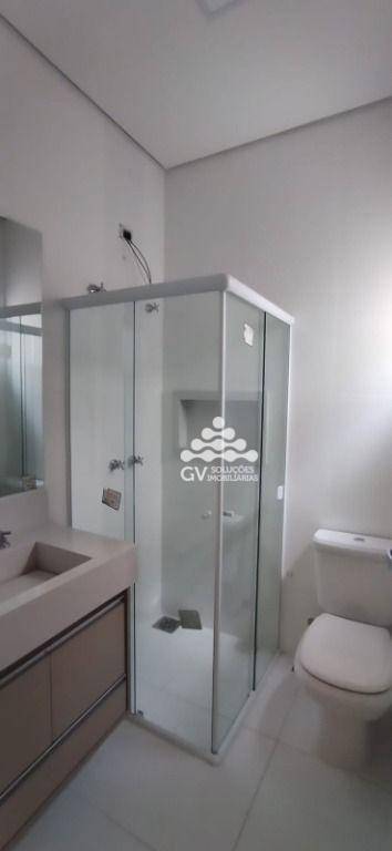 Casa de Condomínio à venda com 3 quartos, 200m² - Foto 4