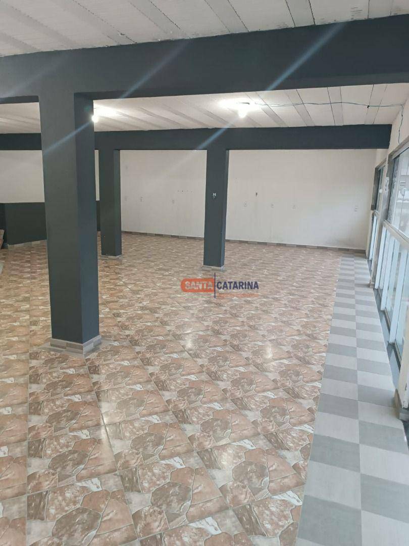 Casa à venda com 2 quartos, 200m² - Foto 13