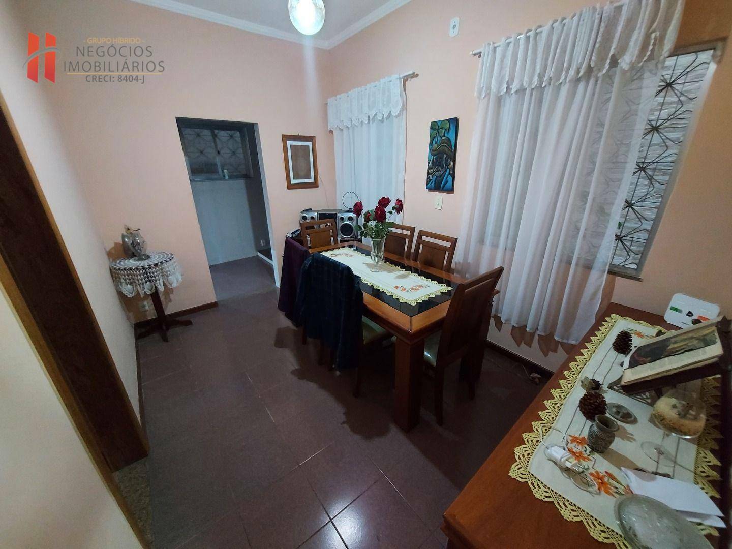 Casa à venda com 3 quartos, 180m² - Foto 9