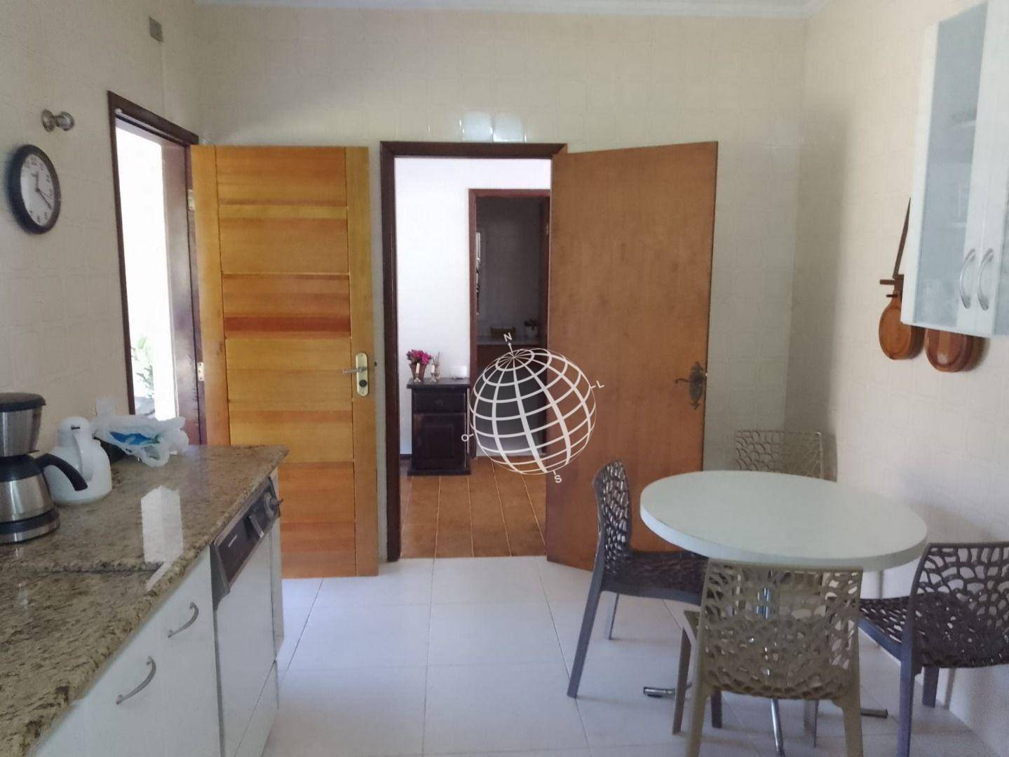 Casa à venda com 4 quartos, 265m² - Foto 15