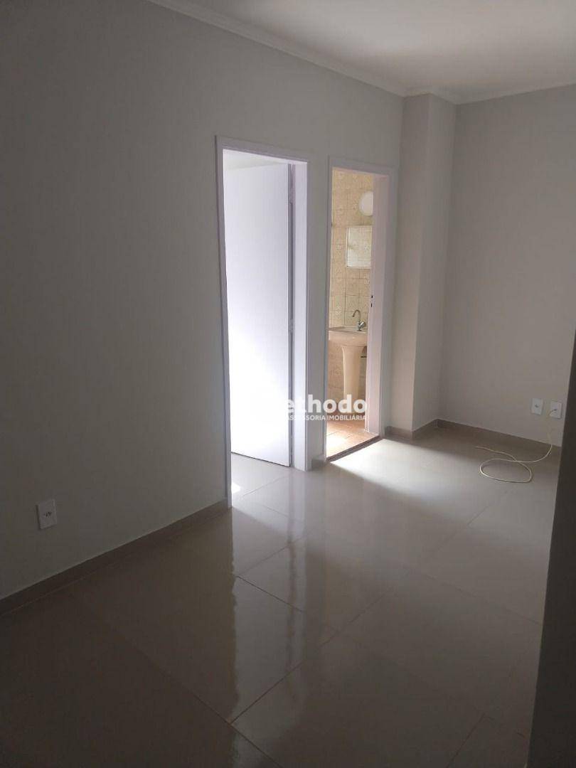 Apartamento à venda com 1 quarto, 40m² - Foto 2