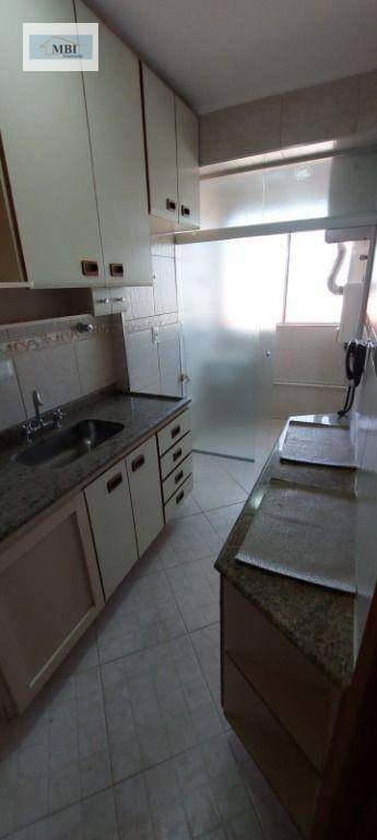 Apartamento à venda com 3 quartos, 60m² - Foto 17