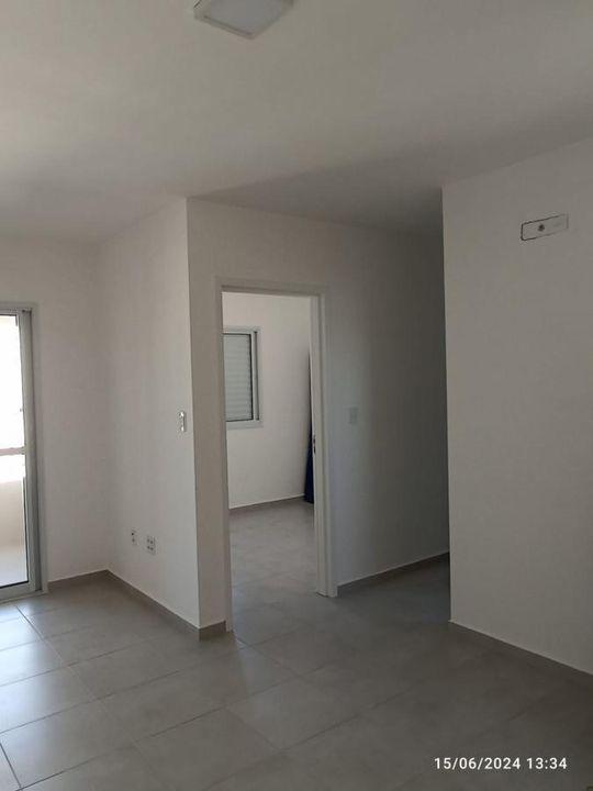 Apartamento à venda com 2 quartos, 62m² - Foto 2