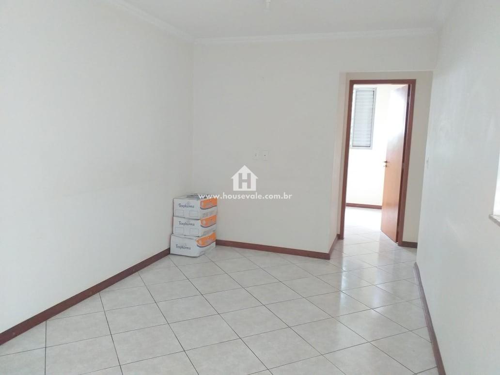 Apartamento à venda com 3 quartos, 90m² - Foto 2