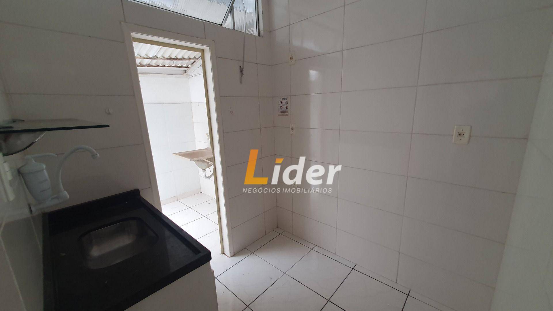 Apartamento à venda com 2 quartos, 40m² - Foto 10