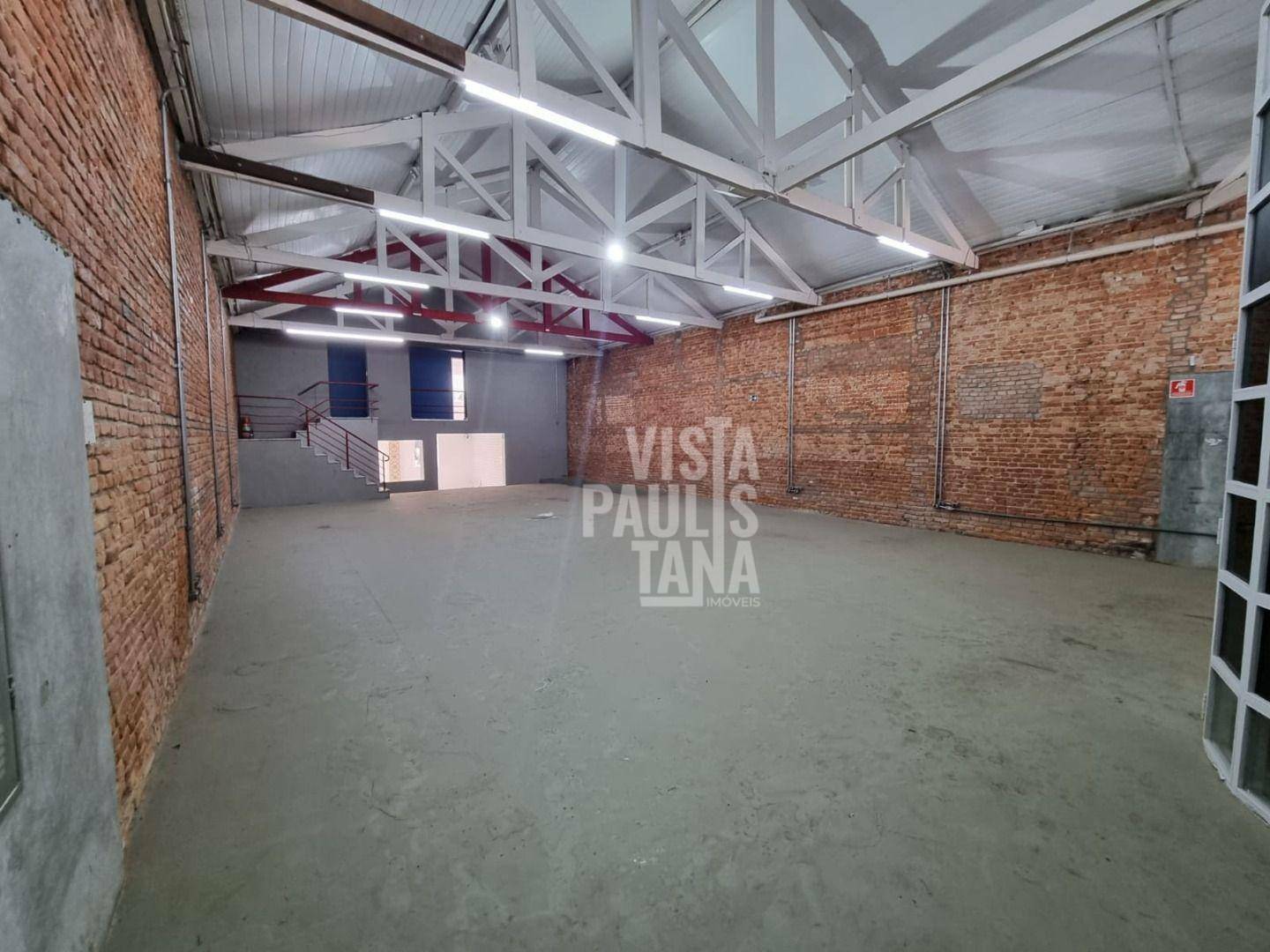 Depósito-Galpão-Armazém à venda, 305m² - Foto 1
