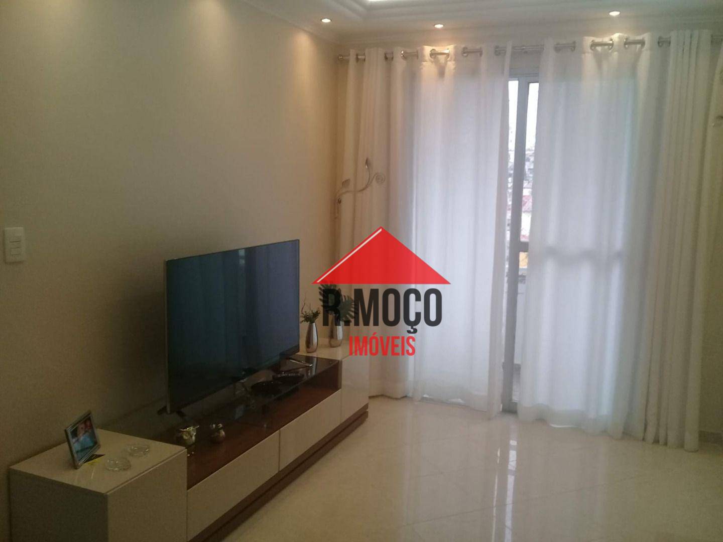 Apartamento à venda com 3 quartos, 68m² - Foto 1