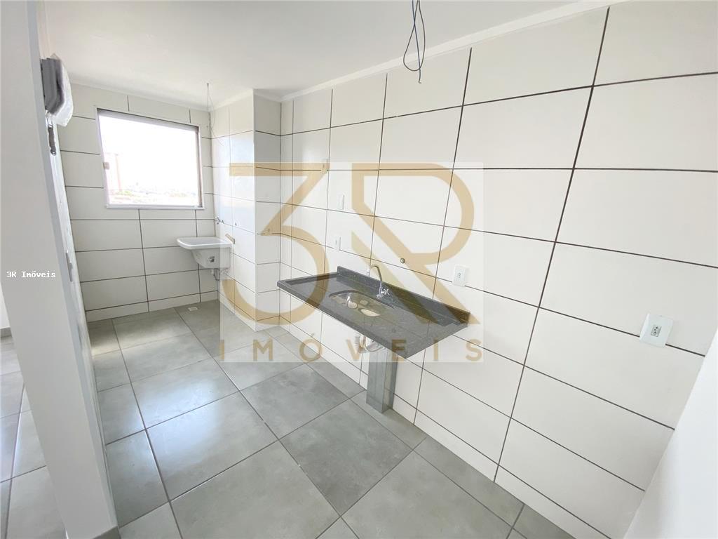 Apartamento à venda com 2 quartos, 61m² - Foto 3