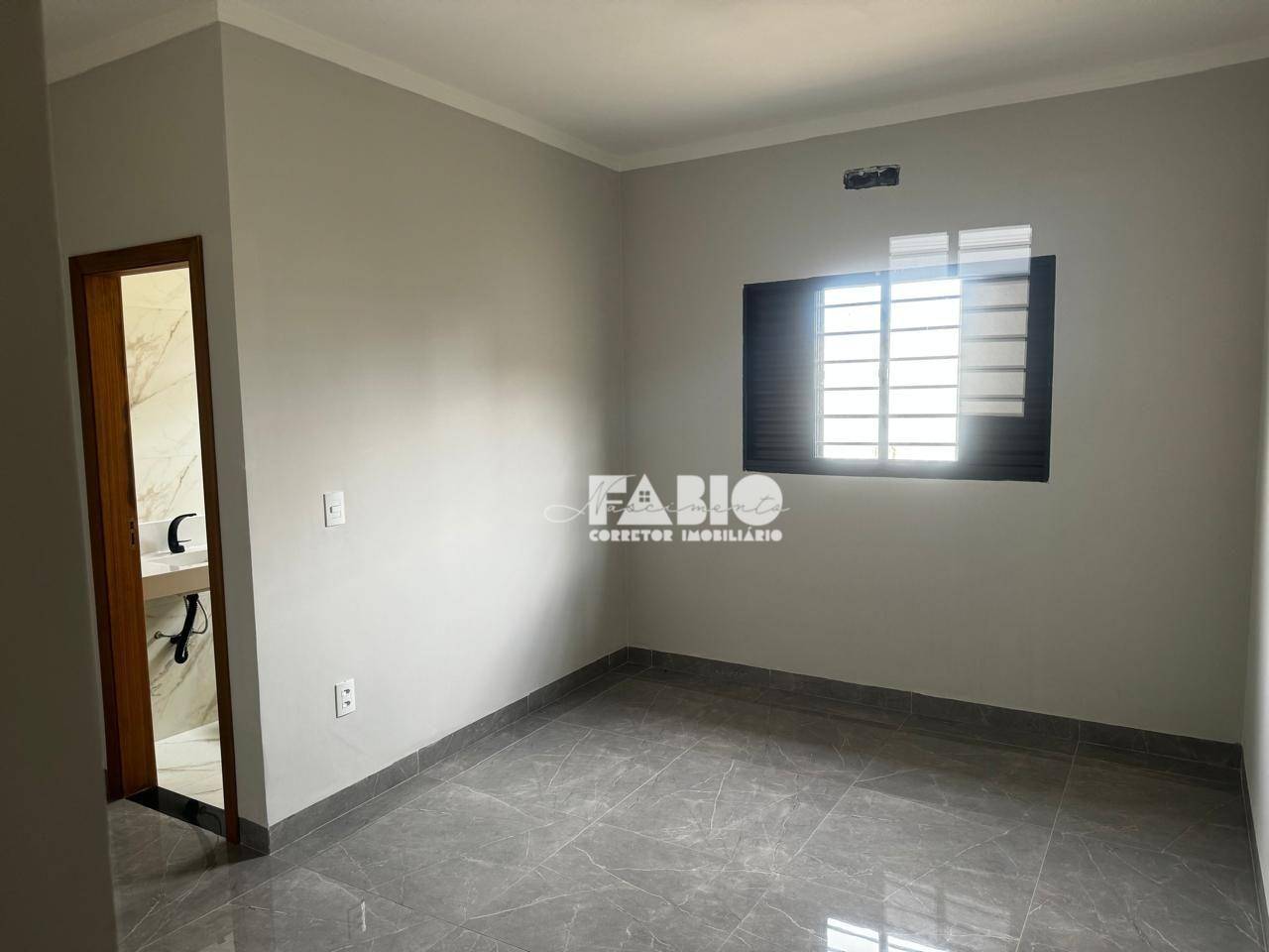 Casa à venda com 3 quartos, 102m² - Foto 10