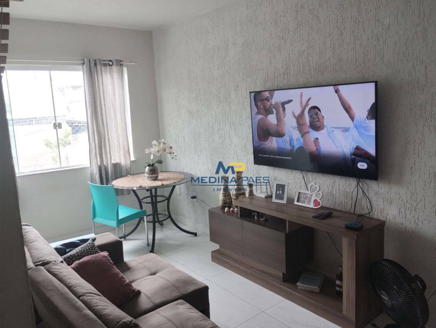 Apartamento à venda com 2 quartos, 70m² - Foto 1