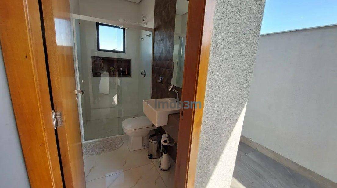 Casa à venda com 3 quartos, 200m² - Foto 3