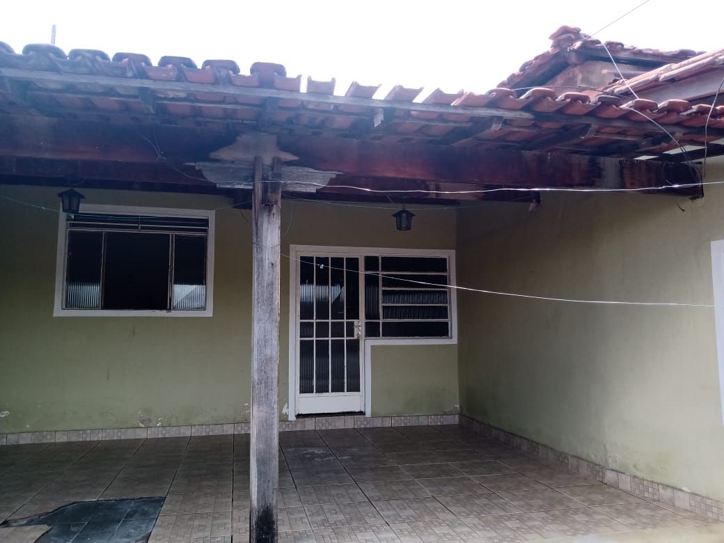 Casa à venda com 2 quartos, 300m² - Foto 8