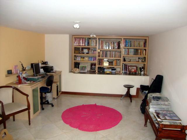 Casa de Condomínio à venda com 3 quartos, 350m² - Foto 11