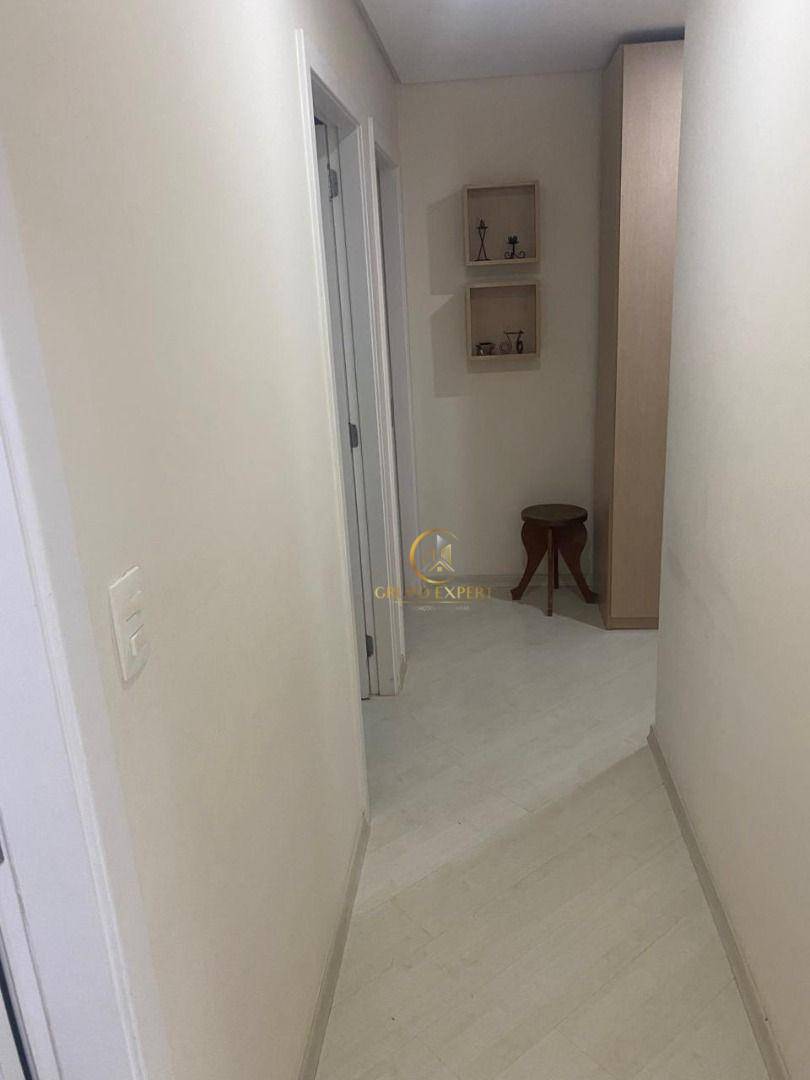 Apartamento à venda com 3 quartos, 208m² - Foto 13