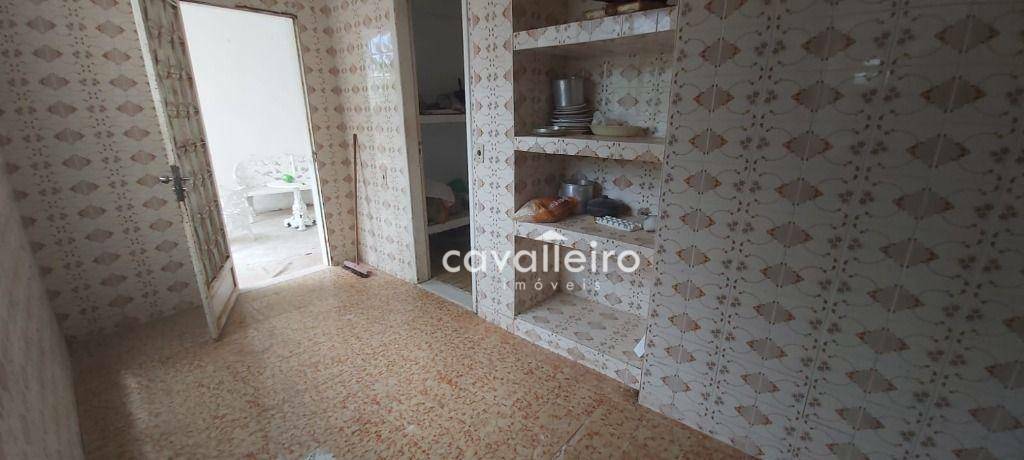 Casa à venda com 6 quartos, 90m² - Foto 24
