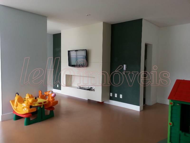 Apartamento para alugar com 4 quartos, 240m² - Foto 23