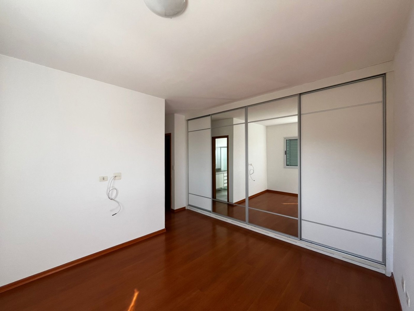 Apartamento para alugar com 3 quartos, 122m² - Foto 26