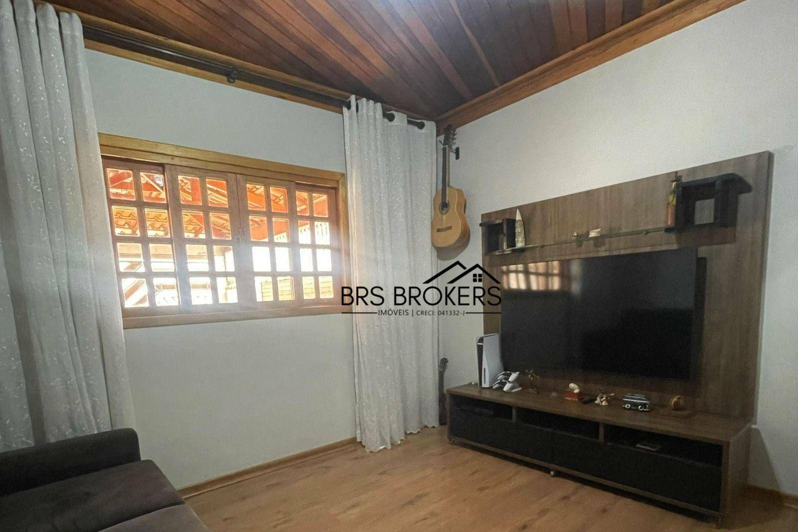 Casa à venda com 3 quartos, 104m² - Foto 4