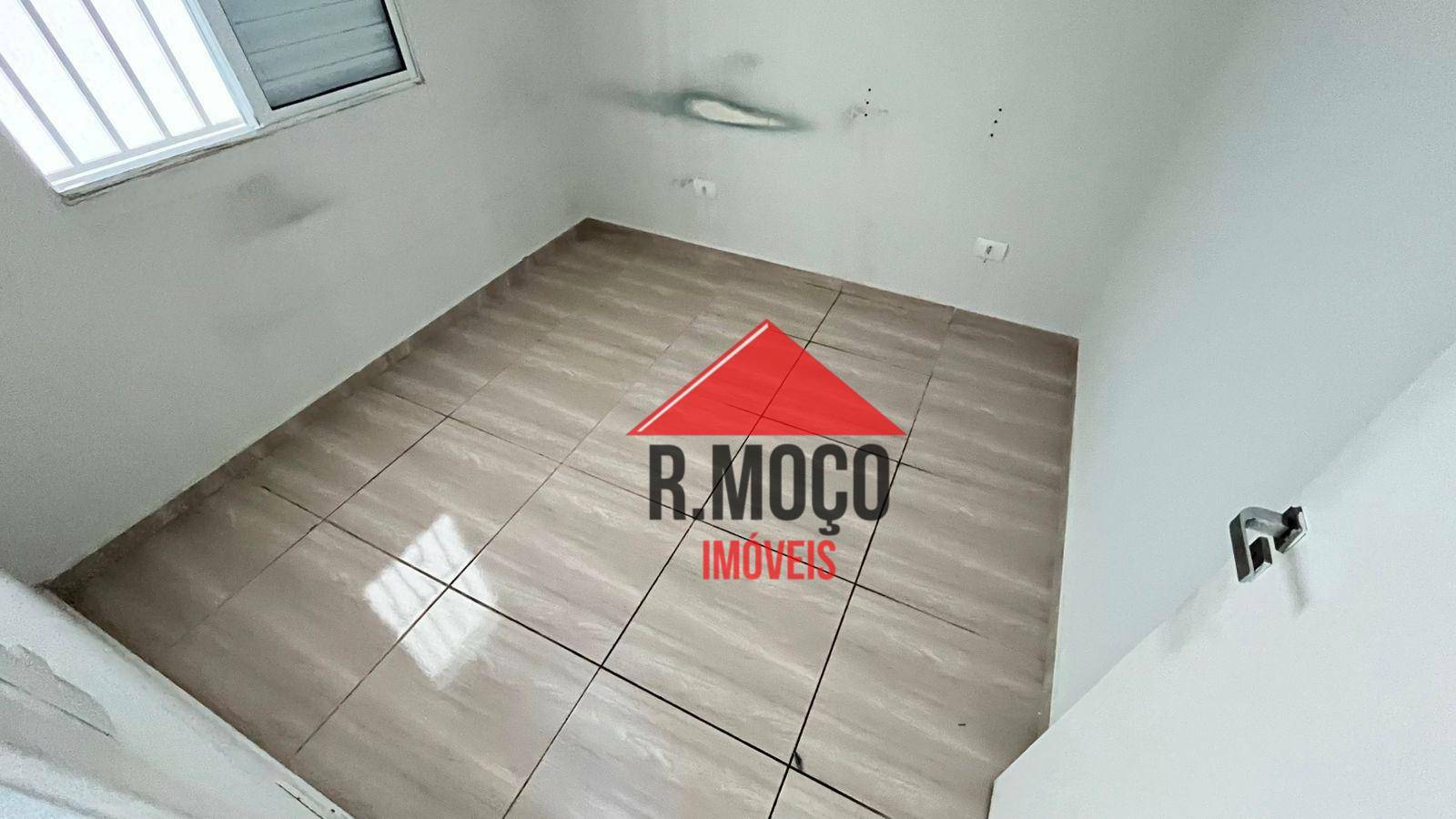 Apartamento para alugar com 2 quartos, 40m² - Foto 12