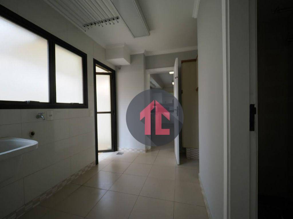 Apartamento à venda com 4 quartos, 246m² - Foto 8