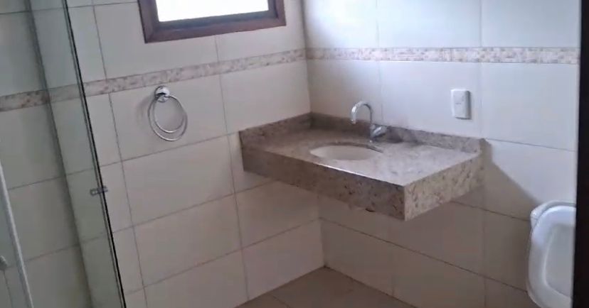 Casa à venda com 3 quartos, 200m² - Foto 5