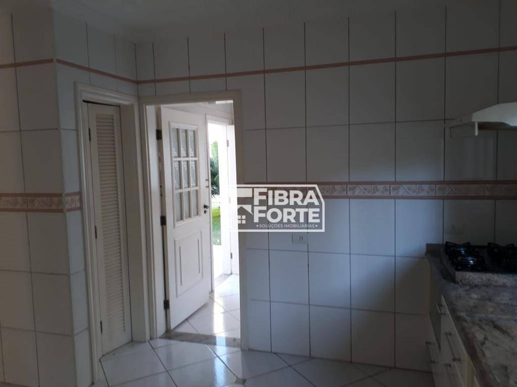 Casa de Condomínio à venda com 3 quartos, 212m² - Foto 13