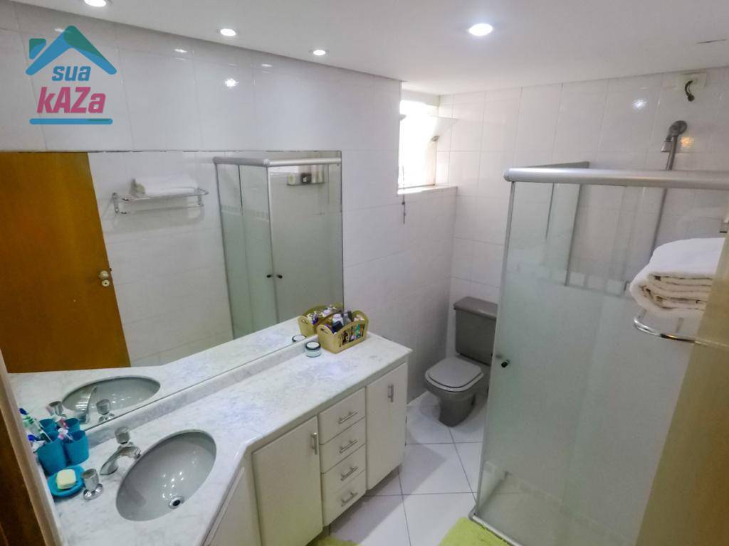 Apartamento à venda com 3 quartos, 218m² - Foto 20