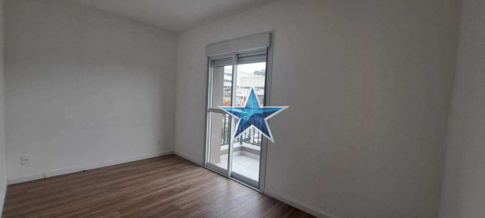 Apartamento para alugar com 4 quartos, 109m² - Foto 8