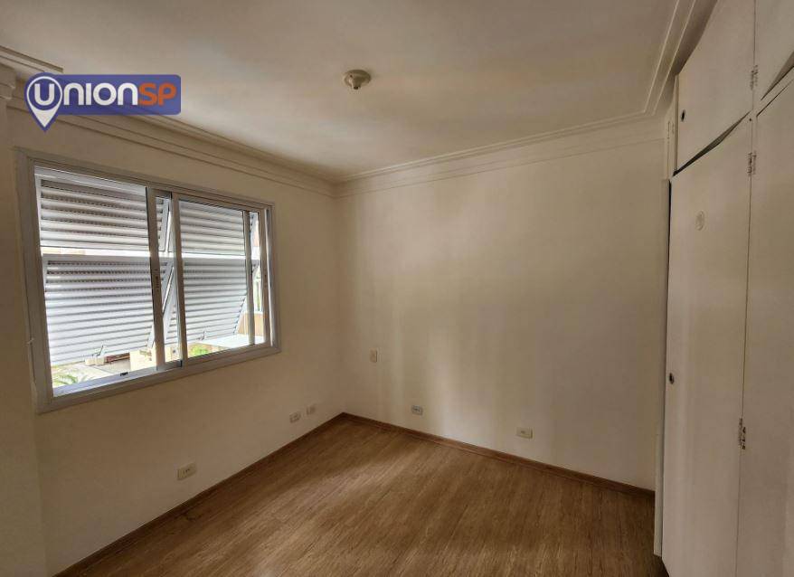 Apartamento à venda com 2 quartos, 75m² - Foto 2