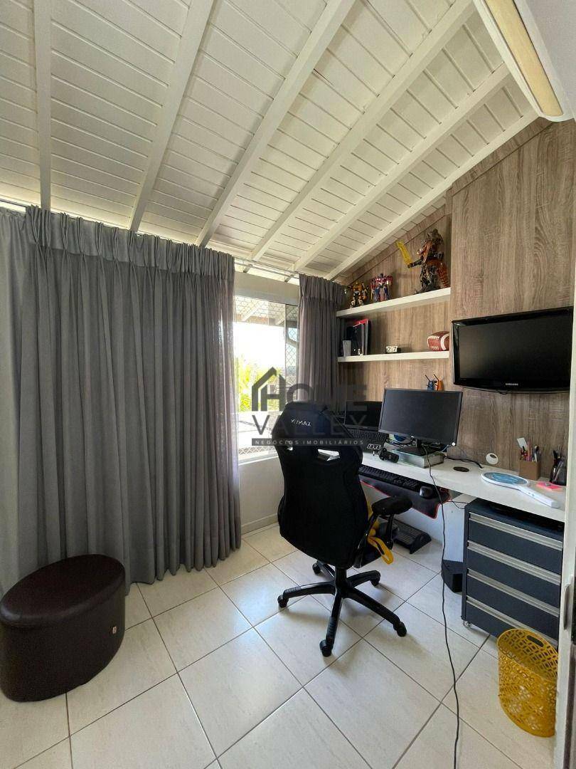 Casa de Condomínio à venda com 3 quartos, 354m² - Foto 52