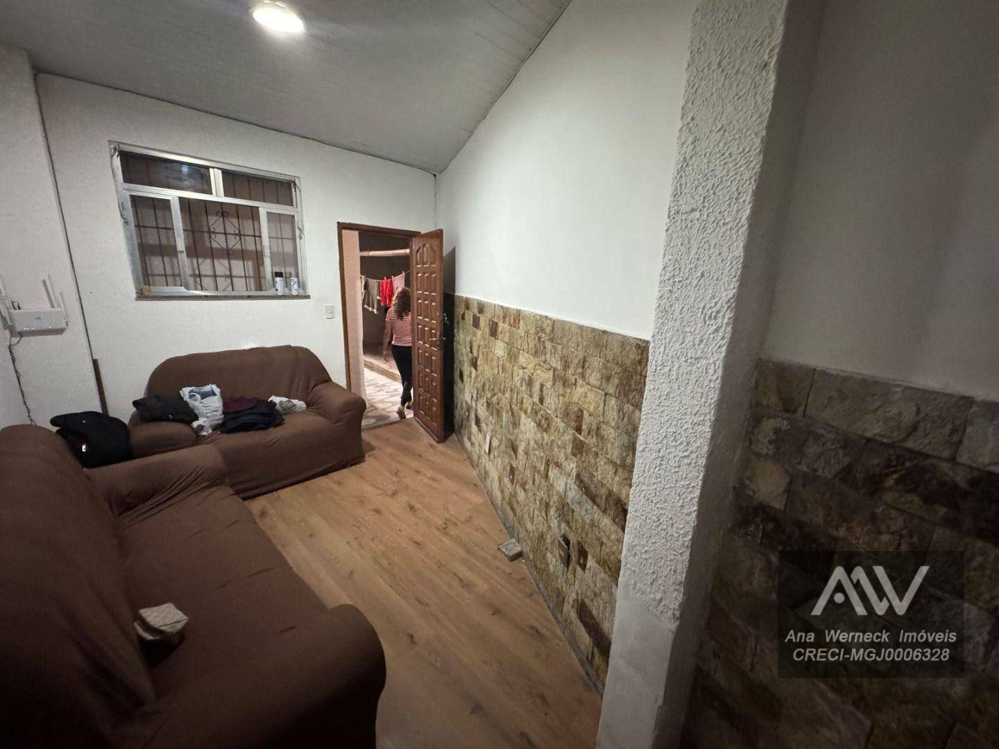 Casa à venda com 1 quarto, 50m² - Foto 4
