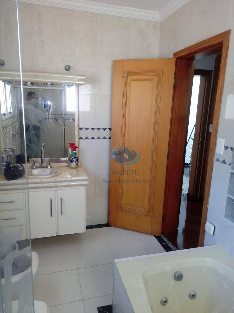 Sobrado à venda com 3 quartos, 220m² - Foto 13