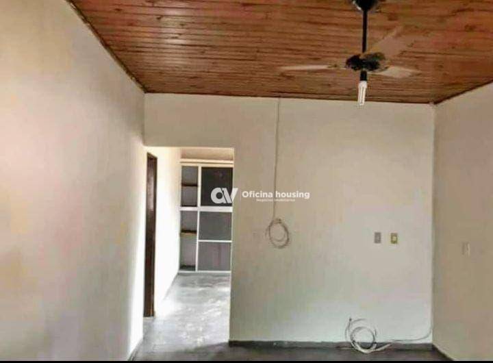 Casa à venda com 2 quartos, 126m² - Foto 1