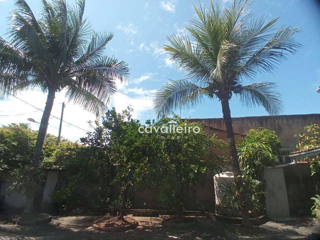 Casa à venda com 5 quartos, 226m² - Foto 12