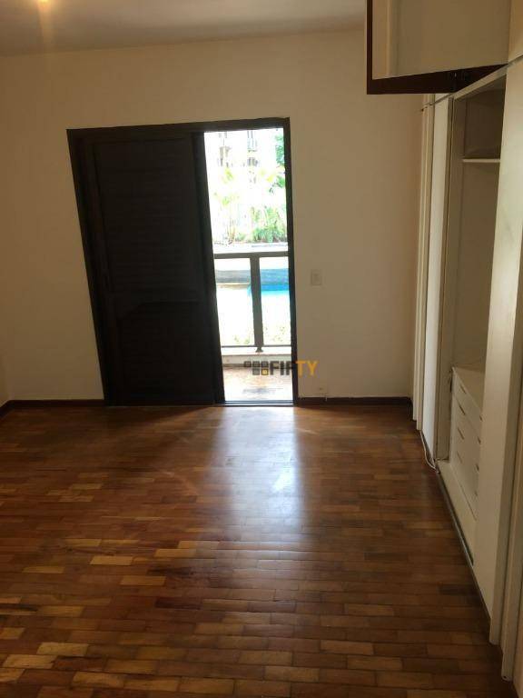 Apartamento à venda com 4 quartos, 245m² - Foto 7